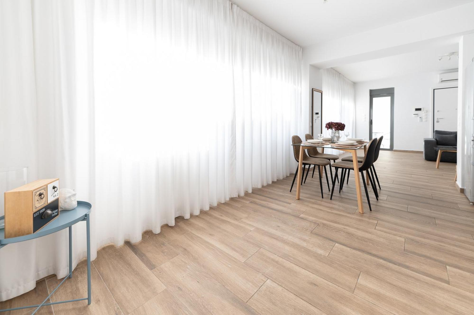 Stylish Spacious Apartment In Palaio Faliro Αθήνα Εξωτερικό φωτογραφία