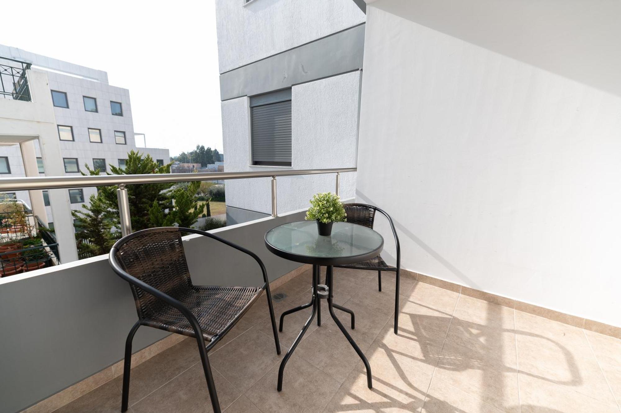Stylish Spacious Apartment In Palaio Faliro Αθήνα Εξωτερικό φωτογραφία