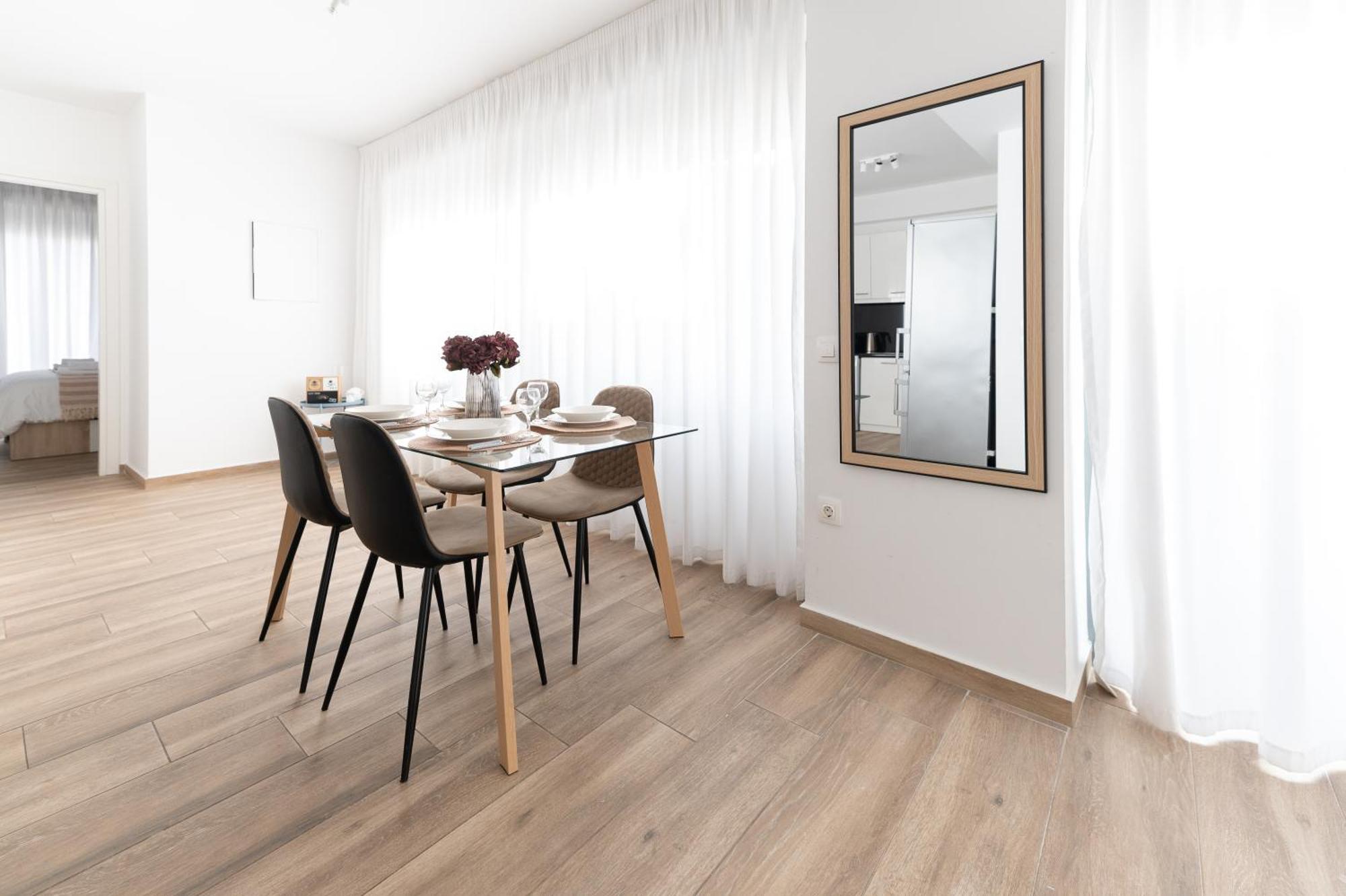Stylish Spacious Apartment In Palaio Faliro Αθήνα Εξωτερικό φωτογραφία