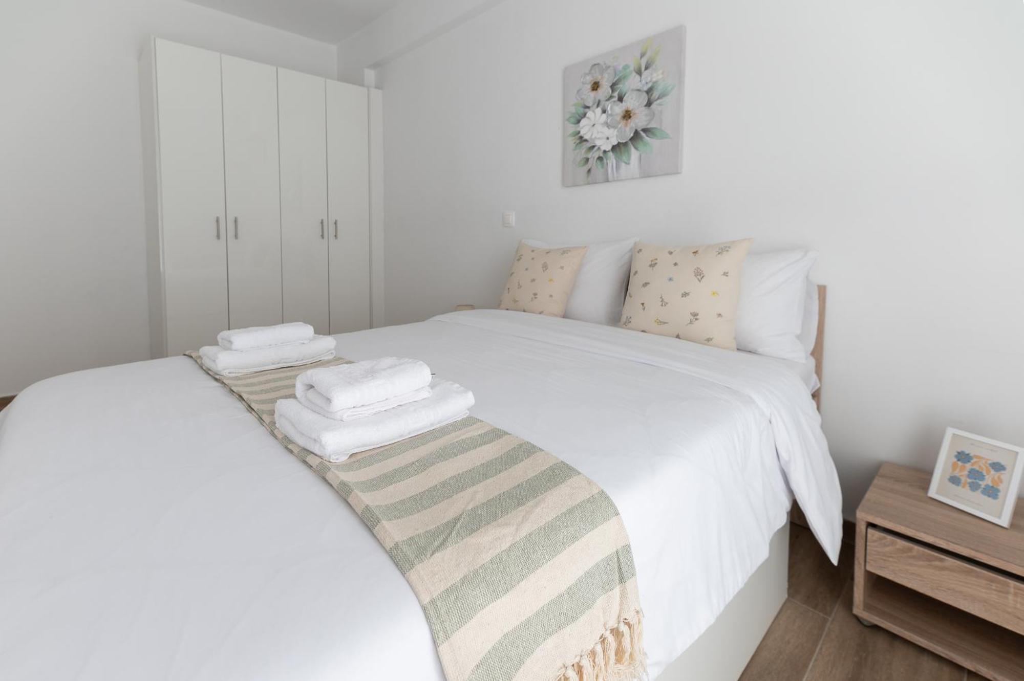 Stylish Spacious Apartment In Palaio Faliro Αθήνα Εξωτερικό φωτογραφία
